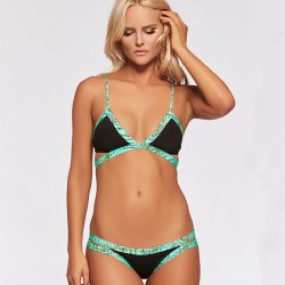 L*Space Pools and Palms Bikini NWT